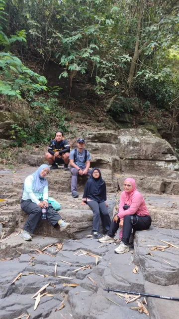 Lintas Alam Batu Lapis